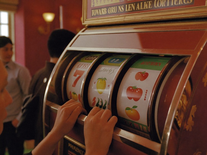 Slot